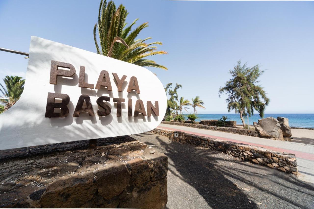 Bastian Beach. Casa Cheah. Sea View Costa Teguise Kültér fotó